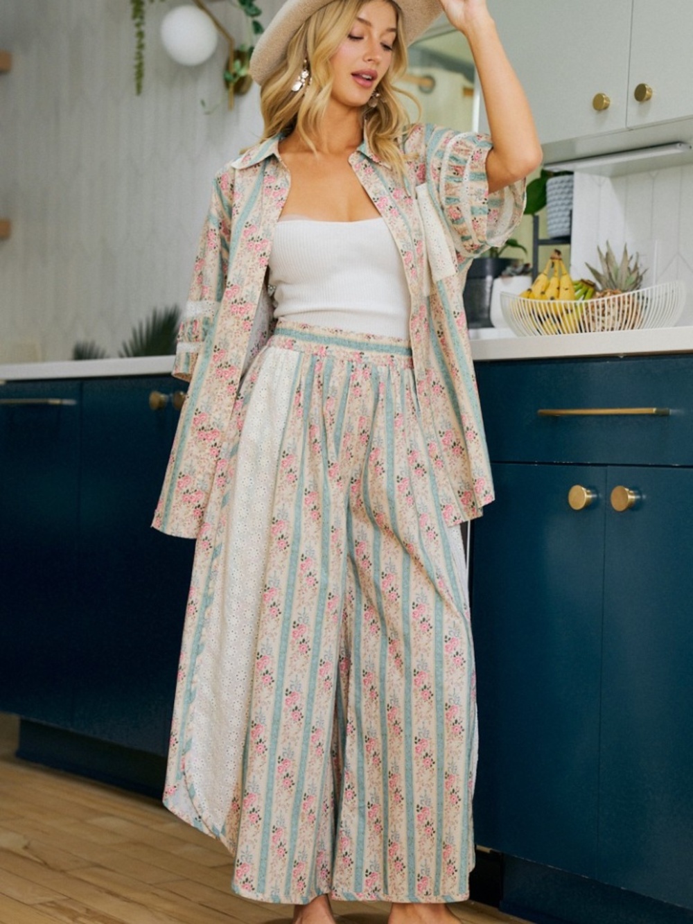 Bibi Floral Striped Print Eyelet Wide Leg Pants - Picture 2 of 12